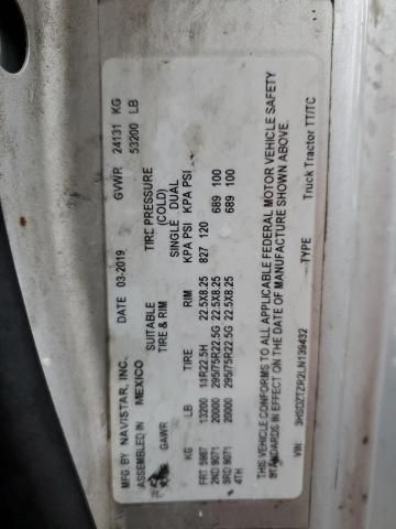 2020 International LT625
