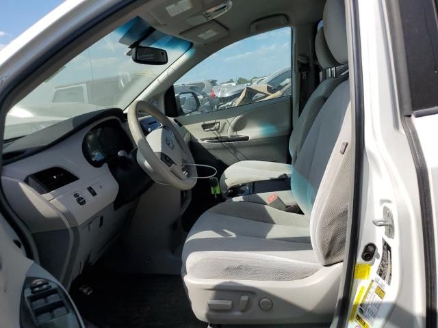 2011 Toyota Sienna LE