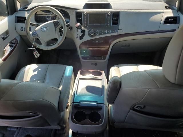 2011 Toyota Sienna XLE