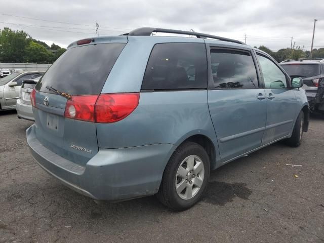 2009 Toyota Sienna CE