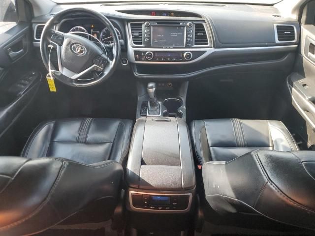 2018 Toyota Highlander SE