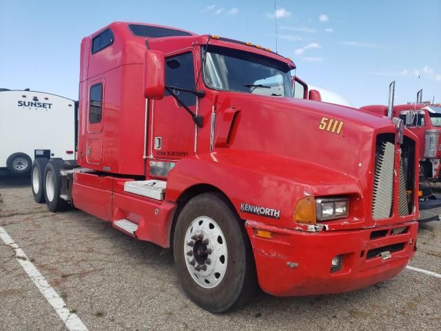 1999 Kenworth Construction T600