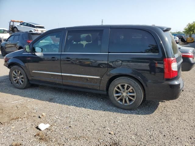 2016 Chrysler Town & Country S