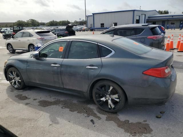 2011 Infiniti M56