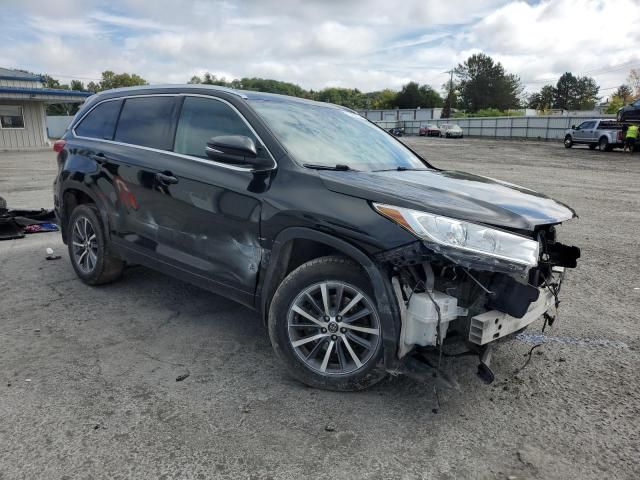 2018 Toyota Highlander SE