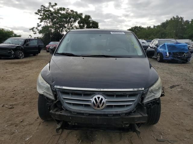 2010 Volkswagen Routan SEL