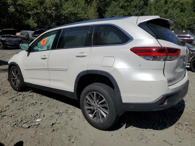 2019 Toyota Highlander SE