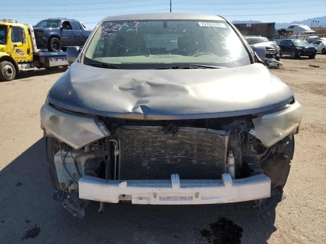 2013 Nissan Quest S