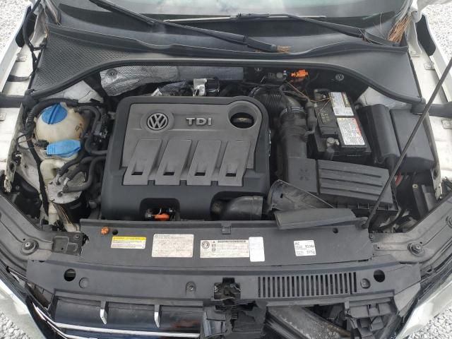 2013 Volkswagen Passat SEL