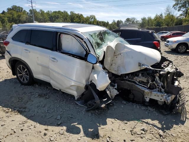 2019 Toyota Highlander SE