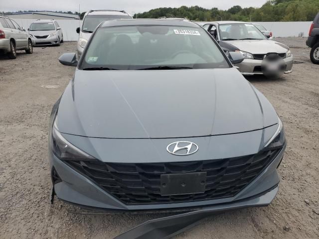 2022 Hyundai Elantra Blue