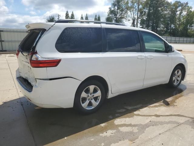 2015 Toyota Sienna LE