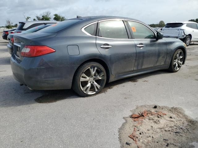 2011 Infiniti M56