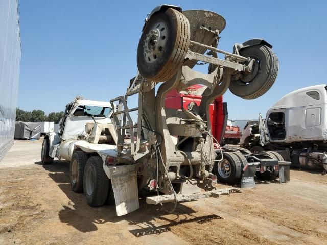 2013 Peterbilt 365