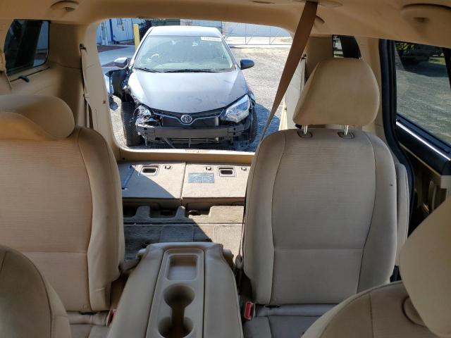2015 KIA Sedona LX