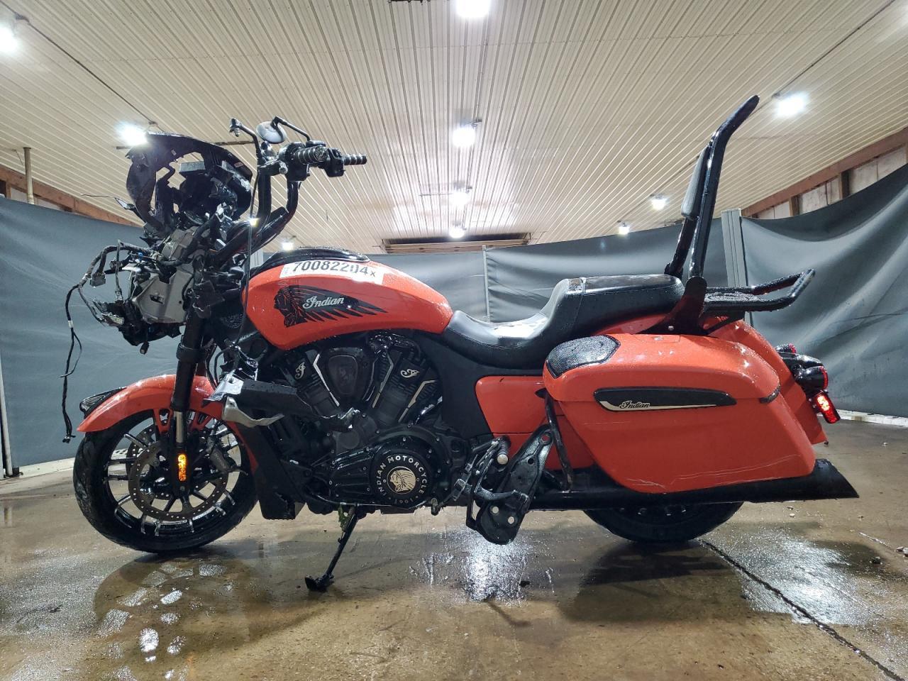 2024 Indian Motorcycle Co. Challenger Darkhorse W/POWERBAND Audio For