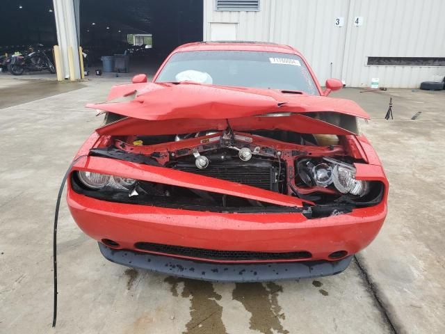 2014 Dodge Challenger SXT