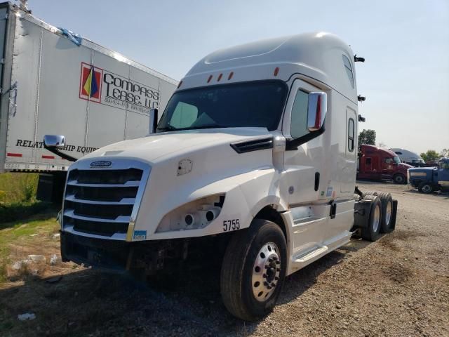 2020 Freightliner Cascadia 126