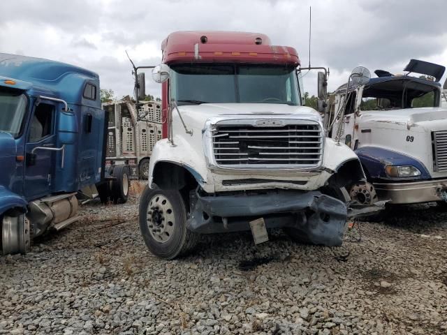 2003 Freightliner Conventional Columbia