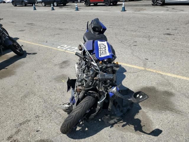 2022 Yamaha YZFR7