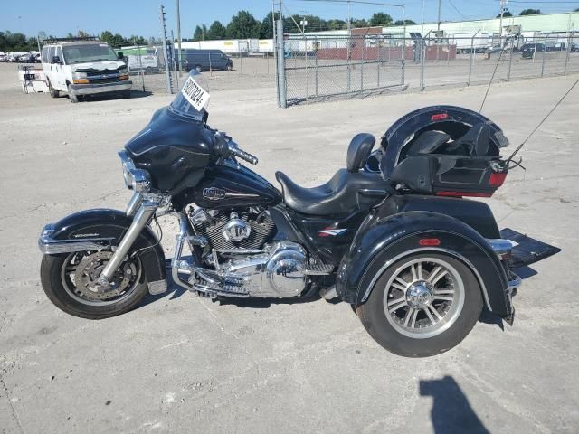 2011 Harley-Davidson Flhtcutg