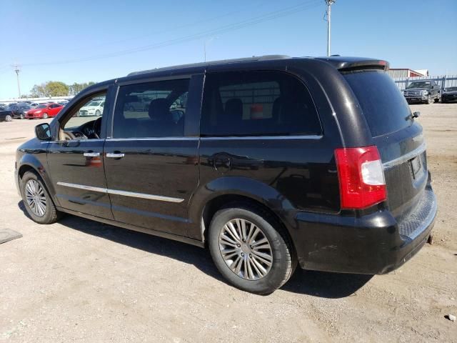 2014 Chrysler Town & Country Touring L