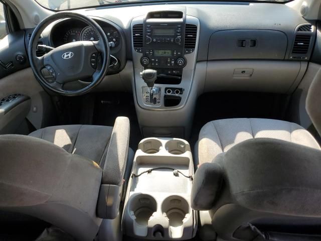 2007 Hyundai Entourage GLS