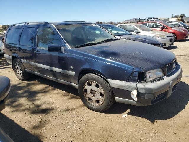 2000 Volvo V70 XC