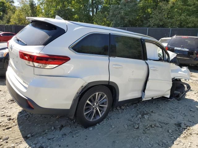 2019 Toyota Highlander SE