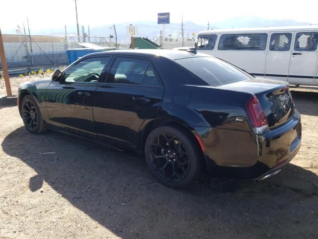 2021 Chrysler 300 Touring