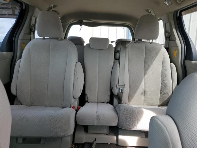 2014 Toyota Sienna LE