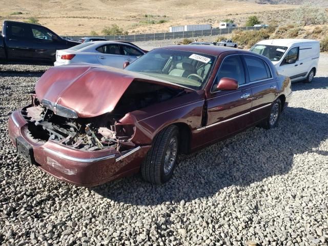 2001 Lincoln Town Car Executive