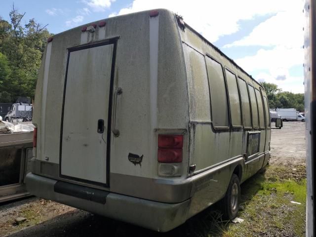 2006 Ford Econoline E450 Super Duty Cutaway Van