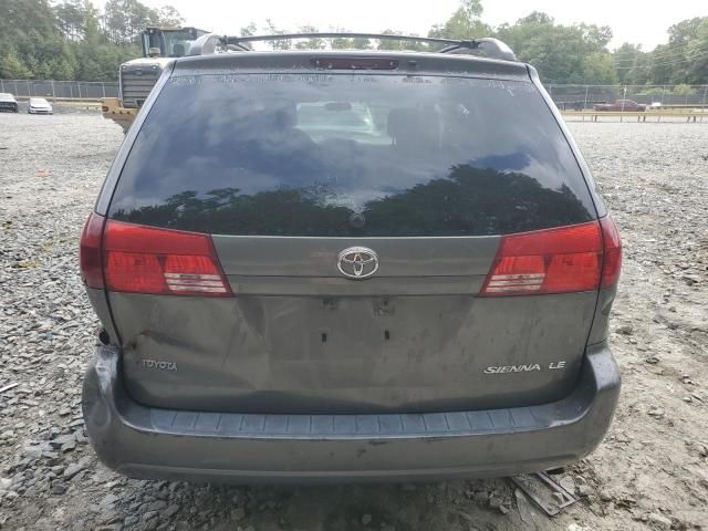 2004 Toyota Sienna CE