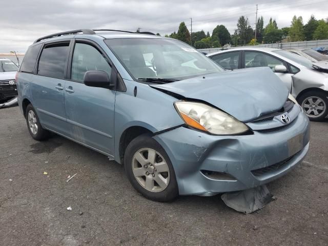 2009 Toyota Sienna CE