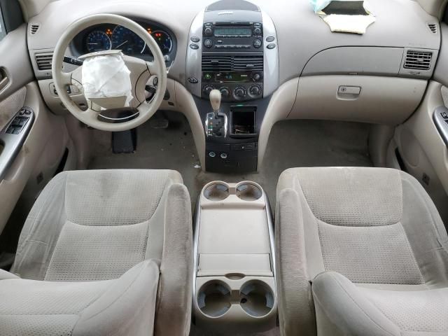 2008 Toyota Sienna CE