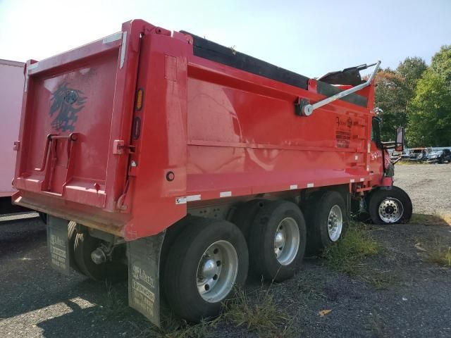 2024 Kenworth Construction T880