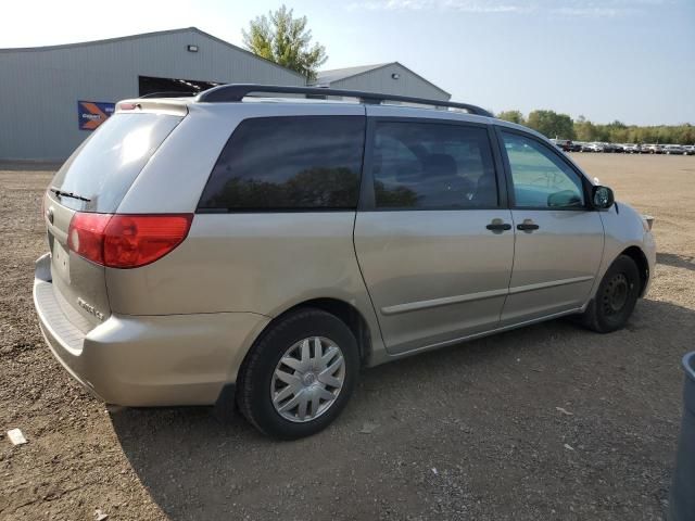 2010 Toyota Sienna CE