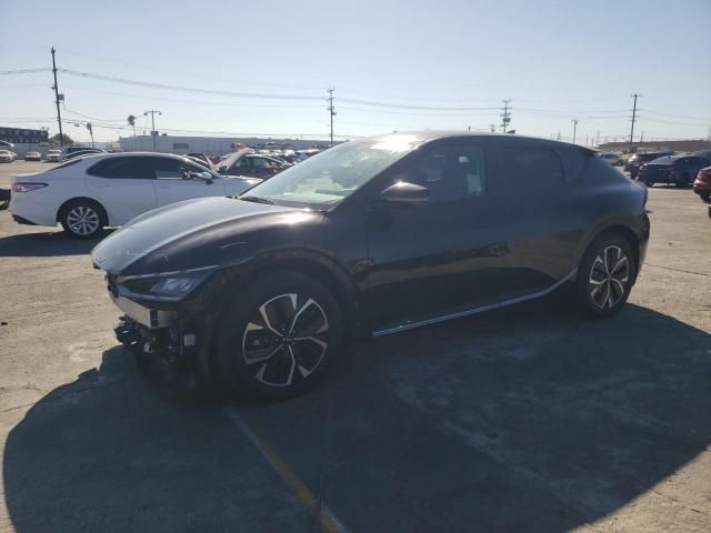 2022 KIA EV6 Light