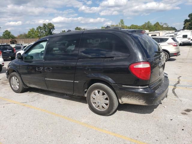 2005 Chrysler Town & Country Limited