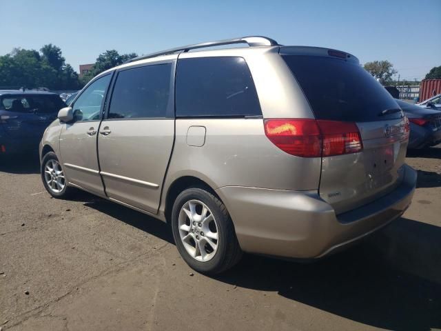 2004 Toyota Sienna XLE