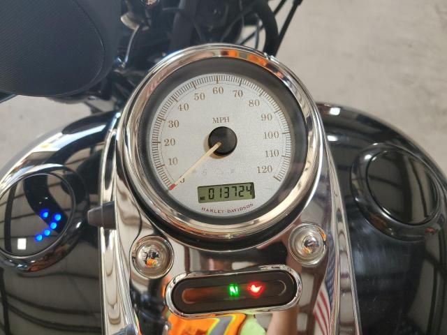 2010 Harley-Davidson Fxdwg