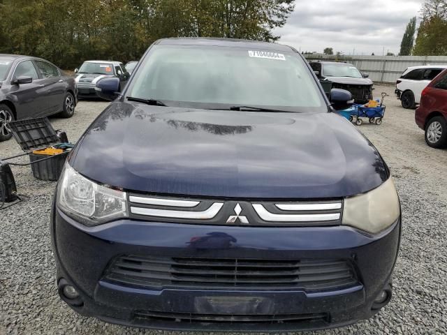 2014 Mitsubishi Outlander SE