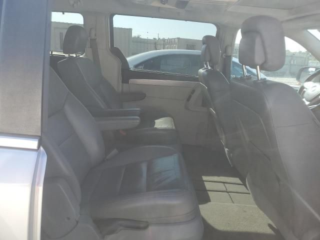 2011 Volkswagen Routan SEL