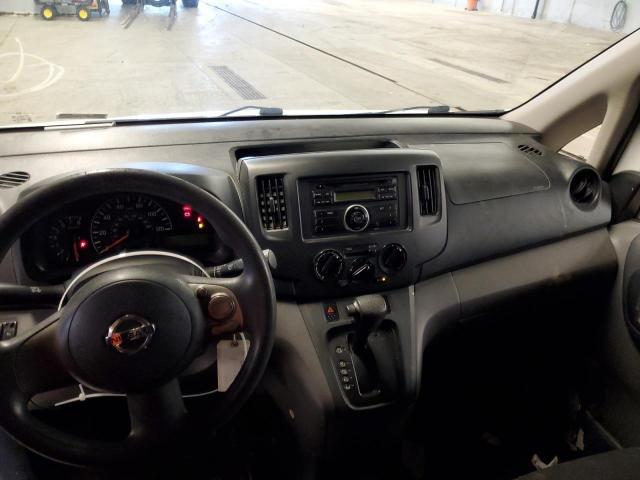 2013 Niss Nv200 2.5s