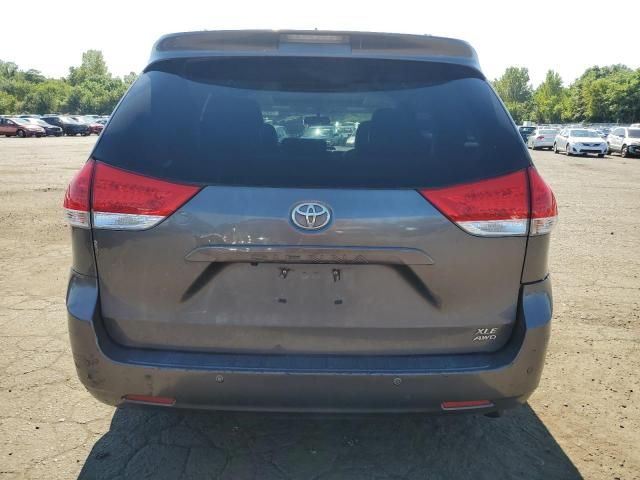 2011 Toyota Sienna XLE