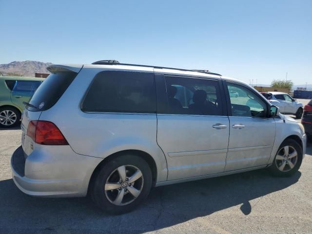 2009 Volkswagen Routan SE