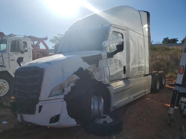 2022 Freightliner Cascadia 126