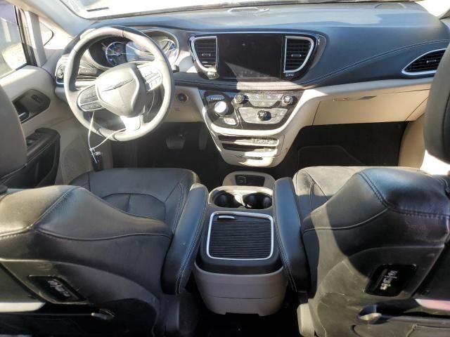 2022 Chrysler Pacifica Hybrid Touring L