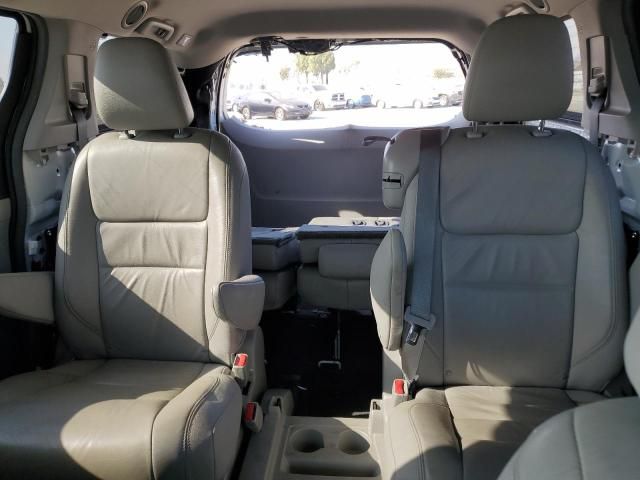 2016 Toyota Sienna XLE